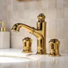 Grifos de lavabo de baño Grifo de latón de oro rosa Tres orificios Dos manijas Lavabo Mezclador de agua fría Extraíble Calidad superior