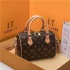 TOP 2023 Classic Traveler Speedy Bag 30CM Fashion Women Shoulderbag Mono Pillow Totes Handbags Crossbody Coin Purse