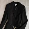 Kvinnors jackor designer vintage kvinnor blazer skräddarsydd jacka kappa med äkta läderbälte flickor Milan Runway Brand Casual Luxury Dress Tops Suit Outwear