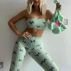 Kvinnors tvåbitar byxor Summer Women Tracksuit Sexig tvådelar Kläder Set Green Printed Boat Neck Tube Crop Topps Hög midja Flare Kvinna