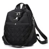 Kobiety mężczyzn w stylu plecak oryginalny skórzany moda mody casual torebki mała dziewczynka szkolna branża laptopa plecak ładujący Bagpack Rucksack Sportoutdoor Packs 677425