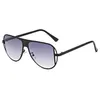 Nouvelles lunettes de tête personnalisées Lunettes de soleil Metal Hollow Out Pilot Men039s et Women039s Trend6439263