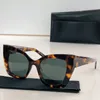 Top Original Designer Lunettes de soleil hommes femmes célèbres à la mode Classique rétro Carré papillon Shades marque de luxe lunettes mode haute qualité écaille de tortue 552