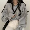 女性のブラウスストライプスプリングブラウスの女性は襟を倒す長袖ビンテージカジュアルシャツトップスルーズハラジュク韓国デザイナー秋