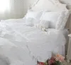 Yatak setleri lüks işlemeli set beyaz fırfır nevres kapağı yatak örtüsü, prenses yatak keten kısa yastık kılıfı kral boyutu sıcak hm-15w