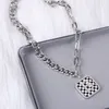 Partihandel smycken fyrkantig hänge halsband mode smycken kristall pendan bröstmjölk smycken halsband designer smycken b bokstäver checkerboard halsband 01