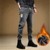 Jeans pour hommes Hiver Mode Streetwear Hommes Jeans Coupe ample Rétro Bleu Spliced Designer Harem Jeans Hommes Cargo Pantalon Hip Hop Velours Chaud Jeans 230308