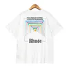 2023 Moda Masculina e Feminina T-shirt Brand Rhude s Summer New Manga Curta Cigarette Box Square Array Abstract Color Túnel Impressão Solta Casual