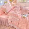 Ensembles de literie 3/4 pièces ensemble de housse de couette avec dentelle couleur rose drap de lit ensemble taie d'oreiller jupe de lit ensemble pour filles reine roi taille jogo de cama casal 230308