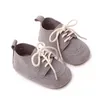 Sapatos infantis de couro para bebês, sapatos antiderrapantes para primeiros passos, tênis esportivos para meninos e meninas de 0 a 18 meses