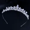 Bröllopshår smycken cwwzircons högkvalitativa kubiska zirkoniumromantiska brudblomma tiara krona brudtärna tillbehör a008 230307