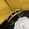 Einfache Designer Liebe Armband Gold Harte Armreifen Klassische Buchstabe F Armbänder Für Frauen Mode Charme Schmuck Ohrringe Halskette Weddi202K
