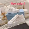 Buty swobodne Buty mody Białe trenerzy sportowe Kobiety koronkowe trampki skórzana tkanina Gym Flat Bottom Designer Buts Platforma Lady Sneakers Rozmiar 35-39-41 z pudełkiem