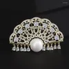 Broches Jade Ange Plaqué Or Éventails Creux Zircone Imitation Perle Bijoux De Mode Pour Femmes Accessoires Pour Vêtements