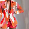 Abiti da donna Blazer di lino leggero casual da donna Pantaloncini con bottoni a maniche lunghe Completo da bavero Blazer da lavoro da ufficio Giacca a vita alta da bagno Corto