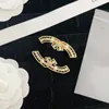 Broche en or 18 carats, broche en forme de cœur, bijoux de printemps exquis, broche pour couples romantiques, accessoires cadeaux, marque européenne, mode polyvalente