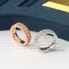 2023 Designer Anello di diamanti Anelli in argento di donne gioielli di moda a forma di uomo Gioielli versatili Regalo di nozze Amanti Anniversario bel regalo