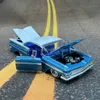 Diecast Model 1 24 Diecast Model Car Toy 1959 Chevy Impala Veicolo in miniatura Replica Collector Edition 230308