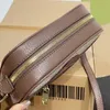 حقيبة Crossbody في الهواء الطلق Messenger Messenger Classic Letter Design Mini Camera Bage