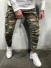 Herrbyxor 2022 Nya herrkamouflage elastiska jeans smala fit blyertsbyxor multiock camo manlig lastbyxor streetwear z0306