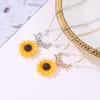 Original Sunflower Necklaces Women Fashion Jewelry Cute Yellow Resin Flower Pendant Metal Choker Chain Wedding Accessories Gift L2404