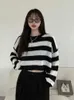 Kadın Sweaters Siyah Beyaz Çizgili Sonbahar Kazak Kadınlar İnce Örgü Küleyler Uzun Kollu Kırık Kırpılmış Top Sokak Giyim Koreli Jumper'lar