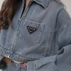 Herrenjacken Designermarke Damen Kurze Jeansjacke Lässige lose Revers Vordertasche Langarm Reißverschluss Damenbekleidung T6B4