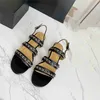 Женские модные сандалии 2023 канала Luxury Brand Summer Populate Leather High Heel Sandals Leisure Holiday Flats 07-013