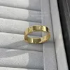 Bagues de bande 18 carats 3,6 mm Love Ring v Gold Material ne se fanera jamais sans diamants Reproductions officielles de marque de luxe avec compteur