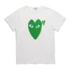 남자 Tshirts 디자이너 티 CDG 놀이 com des garcons 위장 그린 사이드 하트 셔츠 크기 XL White