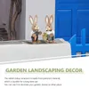 Decoratieve objecten Figurines Bunny Easter Rabbit Stro geweven beeldje Ornament Decoratietuin Standbeelden Decor Standbeeld Holding Animal Hand 230307