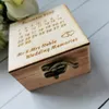 Geschenkverpackung Personalisierte Gravur Retro Holz Schmuckhalter Box Benutzerdefinierter Name Hochzeitsandenken Einzigartiger Partyring Geschenke Supply1