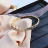 Designer-Schmuck-Armband, Diamant-Muschel-Ohrringe, 18-Karat-Gold-Armband, Love-Marken-Ohrringe, Vintage-Designer, europäisches Familienpaar, Geschenk, Edelstahl-Accessoires