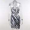 Casual Dresses YT Sexig Summer Club för kvinnor 2023 Zebra Randig Asymmetric Cut Out Backless Halter Bodycon Mini Dress