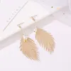 Stud -oorbellen 1pair modestijlen Feather Pearl verlaat gouden geometrisch voor vrouwelijke meisjes sieraden