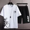 Mens Tracksuits Summer Tracksuit 2 조각 세트 패션 캐주얼 한 솔리드 Shortsleeved Tshirt and Shorts Sport Suit 통기 가능한 남자 의류 230308