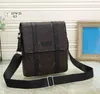 Luxury Designer Mens Shoulder Bags Leather Briefcases Handbag Messenger Bag