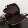 Tasarımcı Sling Çantası Göğüs Çantası Lüks Erkek Çanta Çantası Crossbody Bag Çift Zip Kapatma Özel Tuval Seyahat Çantaları Klasik Deri Presbyopia Messenger Çantası Prpu