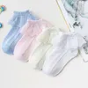 2023 Baby Girls Socks koronkowe marszczenie księżniczki siatka bawełniana z wstążkami multi color