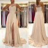 2023 Brautjungfernkleider Einfacher Champagner eine Schulter mit purer Applikationen Spitzen Chiffon -Seite Split Long Maid of Honor Gowns Prom Abend Kleiderboden Bodenlänge