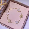 Luksusowa projektant bransoletka dla kobiet 4 cztery liście koniczyka urok Bransoletka 18k złota biżuteria Agat Mother of Pearl Chain Mash