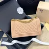 حقيبة Crossbody الجلدية للنساء لمحفظة قابض iPhone Luxury Handbag Lager Bag Bag Women Bag Channel Bag 25cm