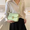 Sacs à rabat en cuir Vintage vert vert pour femmes 2024 printemps nouveau dans Hit Trend Female Crossbody Sac Dame et sac à main