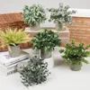 Dekorative Blumen künstliche falsche Topfornamente Kunststoff Moosgrüne Blätter Simulation Bonsai Pflanze für Innenhome Tischdekoration