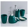 Ensemble d'accessoires de bain Salle de bains Céramique Cinq pièces Baleine Dauphins Forme Fournitures de lavage Kit Rinçage Tasse Porte-brosse à dents Lotion Bouteille Porte-savon