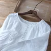 レディースブラウスシャツスプリング韓国ファッション女性長袖ゆるい白いシャツ100％コットン刺繍oネックカジュアルブラウスフェムトップv206 230309