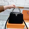 Capucines BB Çanta Katı Tahıl Taurillon Deri Mini Tote Çanta Macaron Koleksiyonu Lüks Bayanlar Yılan Baskı Moda Flap Crossbody Üst Sap