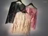 Camisas femininas Bordadas lantejoulas Mulheres Hollow Out Tops de lantejoulas Clube da mulher de dança Femme Bling Pink
