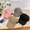 Desingers Casquettes de luxe Lettre Casquette de baseball Femme Manempty broderie Chapeaux de soleil Mode Loisirs Design Fleurs Chapeau Brodé Lavé Crème Solaire assez très joli