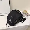 Nylon anti-diefstal herenrugzak met grote capaciteit 2023 nieuwe damestas designer rugzak lichtgewicht mode one-shoulder messenger handtas